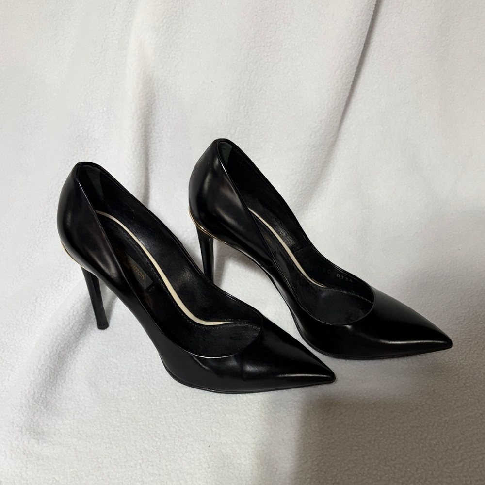 Louis Vuitton Elegant Black Stiletto Heels